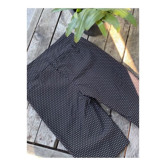 Black Polkadot Flocked Bermuda Shorts Stretch - Picture 6 of 8